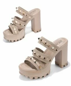 Cheap 🧨 Cape Robbin Beige Studded Platform 🩴 Sandal - 👩 Women 🥰