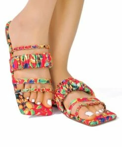 Promo ⭐ Cape Robbin Red Abstract Chain Strappy 🩴 Sandal - 👩 Women ⭐